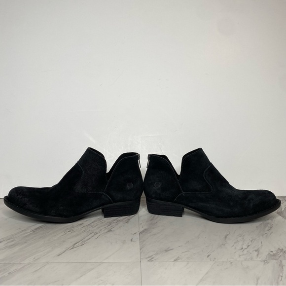 Born Beth Black Distressed Suede Bootie 9 1/2 M - Picture 7 of 15